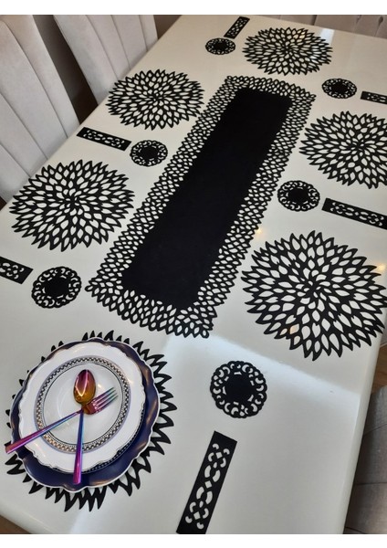 1RUNNER(100X33CM)/ 6 Amerikan Servis (33CM)/ 6 Bardaklaltlığı/ 6 Kaşıklık / 6 Kişilik/ 19 Parça