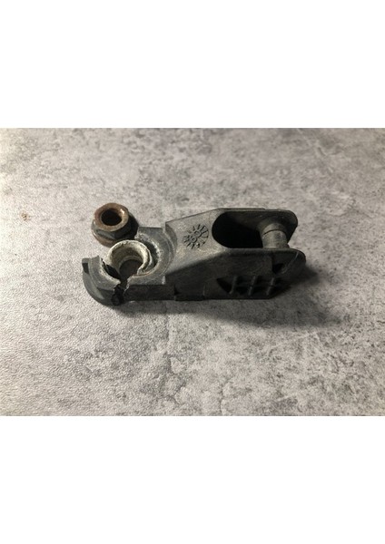 Peugeot 107 Arka Silecek Bağlantı Aparatı ve Kapağı modelleri