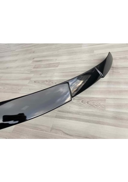 Vw Jetta Mk6 Cam Üstü Rs Yarasa Spoiler Parlak Siyah 2012-2018