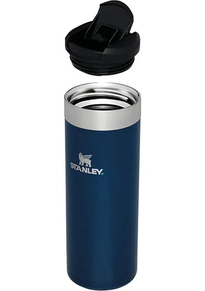 The AeroLight Transit Mug Royal Blue Metallic.47 Lt modelleri