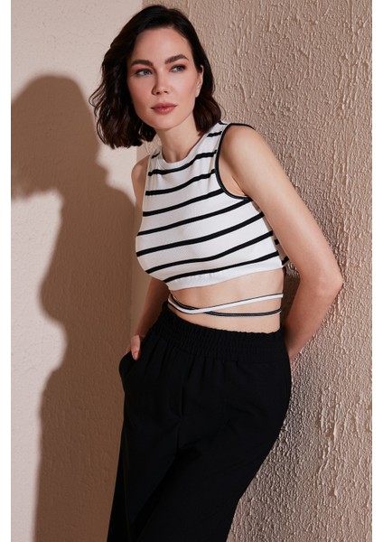 Çizgili Slim Fit Bağlama Detaylı Crop Bayan Crop 5865715
