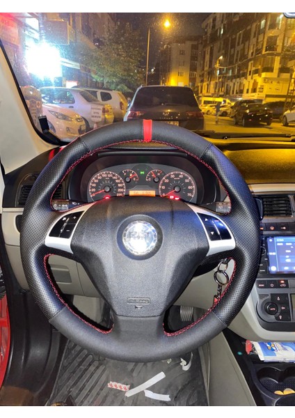 Fiat 2013 Model Tuşlu Linea-Punto-Doblo-Fiorino Spor Süet Kombin Direksiyon Kılıfı Kırmızı Dikiş