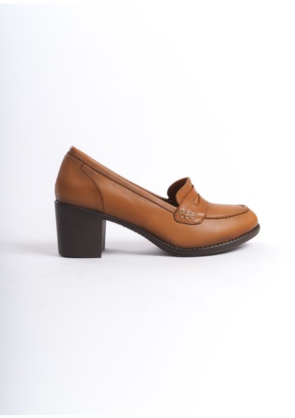 Kadın Deri Saraçlı Klasik Topuklu Ayakkabı Kadın Deri Saraçlı Klasik Ayakkabı Taba 39 indirimleri