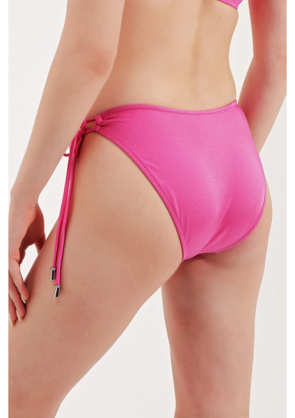 Global Aksesuar Detaylı Bikini Alt
