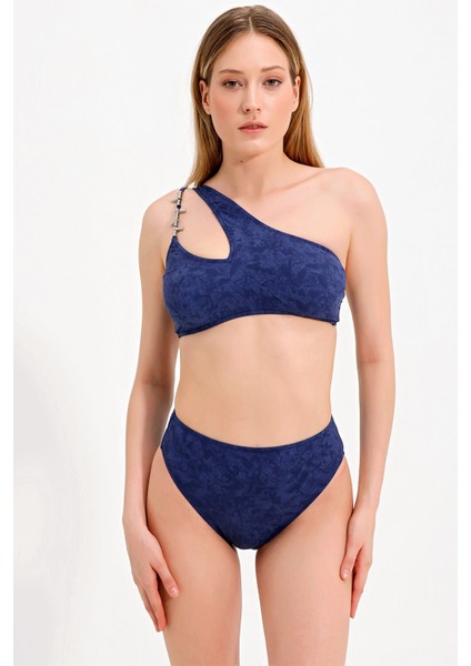 Global Üçgen Bikini