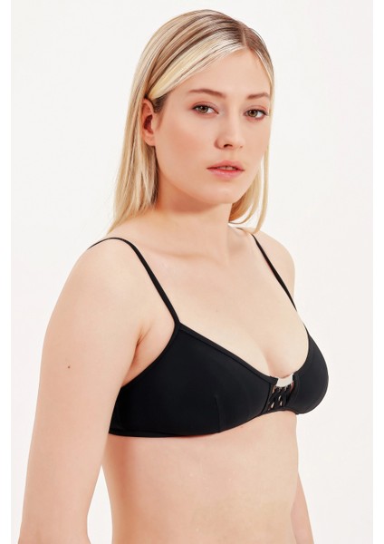 Gümüş Aksesuarlı Bikini
