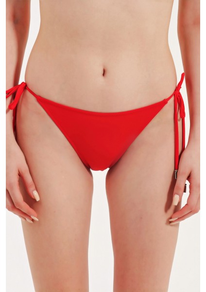 Global Aksesuar Detaylı Bikini Alt