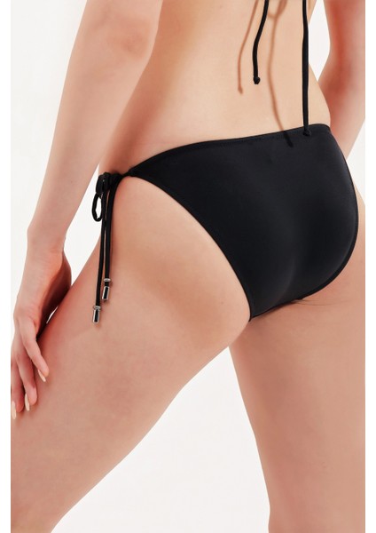 Global Aksesuar Detaylı Bikini Alt
