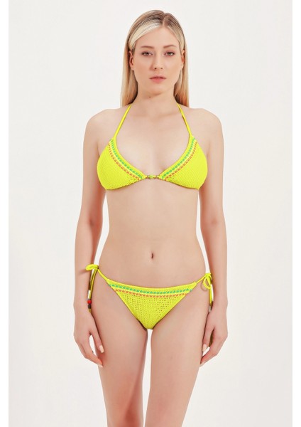 Global Cam Boncuk Detaylı Üçgen Bikini Üst