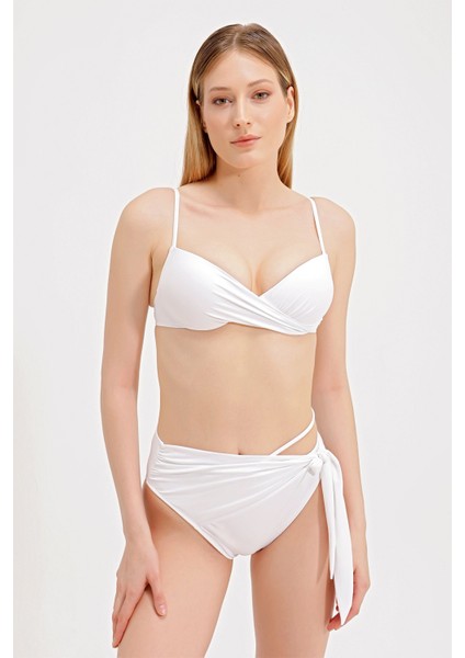 Üçgen Bikini