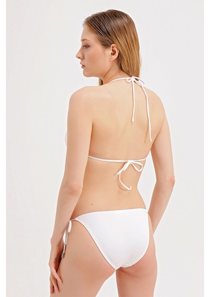 Aksesuar Detaylı Bikini Alt