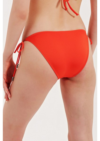 Aksesuar Detaylı Bikini Alt
