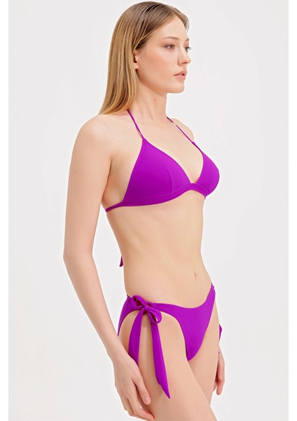 Üçgen Bikini