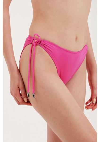 Global Aksesuar Detaylı Bikini Alt modelleri