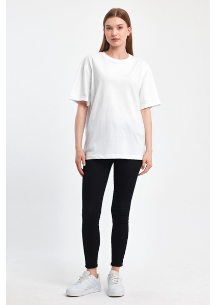 0008 Kadın Oversize Tişört