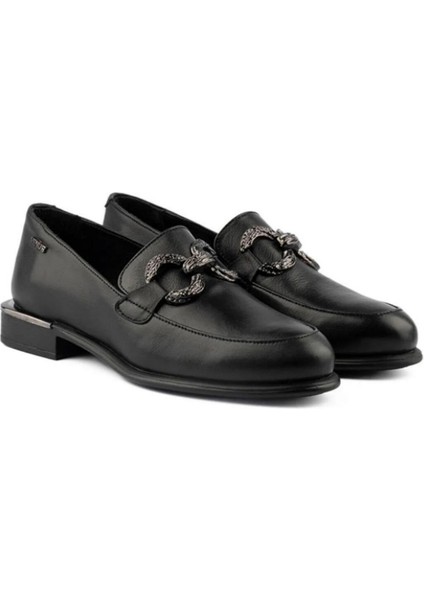 2050132Y Kadın Tokalı Siyah Deri Loafer Ayakkabı
