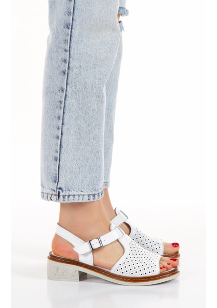 Iç Dış Hakiki Deri Alçak Topuklu Ortopedik Taban Kadın Sandalet