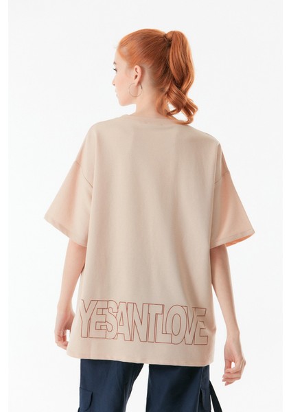 Arkası Baskılı Bisiklet Yaka Oversize T-Shirt