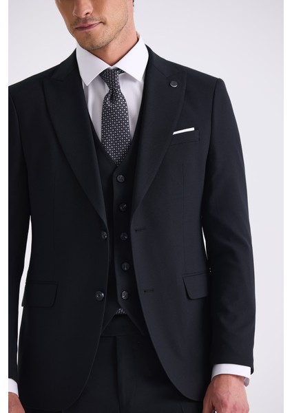 Siyah Sivri Yaka Slim Fit Takım Elbise