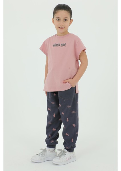 Bisiklet Yaka Kız Çocuk Baskı Detaylı T-Shırt ve Eşofman Takımı indirimleri