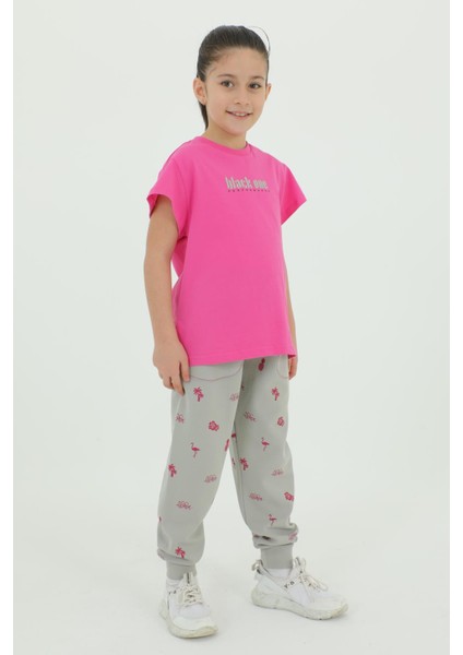 Bisiklet Yaka Kız Çocuk Baskı Detaylı T-Shırt ve Eşofman Takımı modelleri