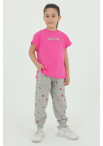 Bisiklet Yaka Kız Çocuk Baskı Detaylı T-Shırt ve Eşofman Takımı indirimleri