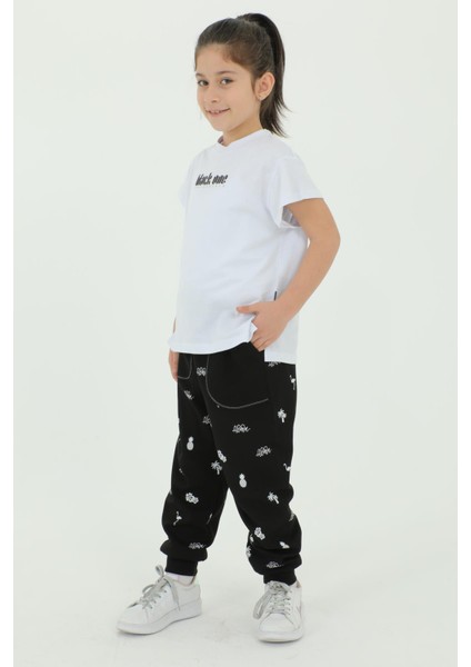 Bisiklet Yaka Kız Çocuk Baskı Detaylı T-Shırt ve Eşofman Takımı indirimleri