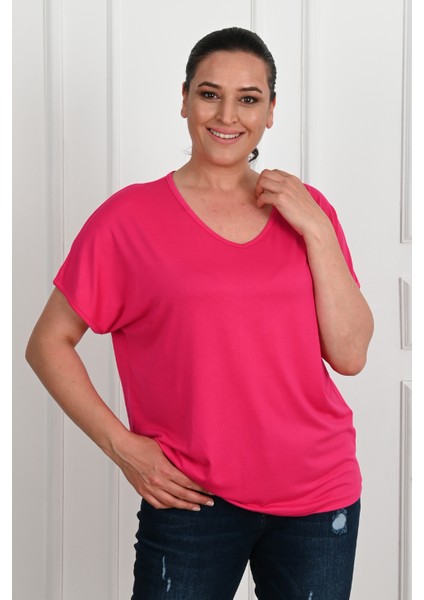 Kadın V Yaka Büyük Beden T-Shirt 1486-23 fırsatları
