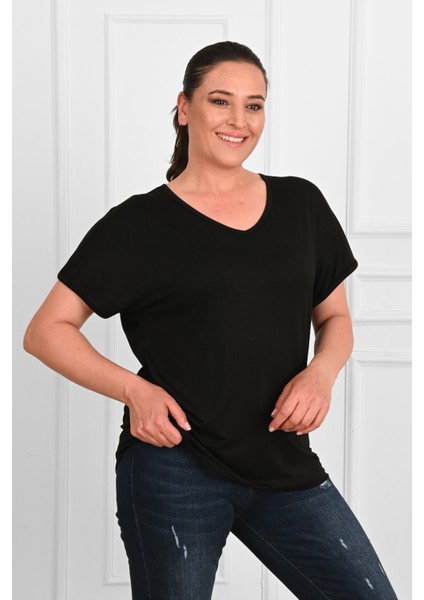 Kadın V Yaka Büyük Beden T-Shirt 1486-23