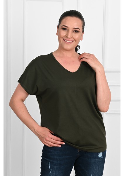 Kadın V Yaka Büyük Beden T-Shirt 1486-23
