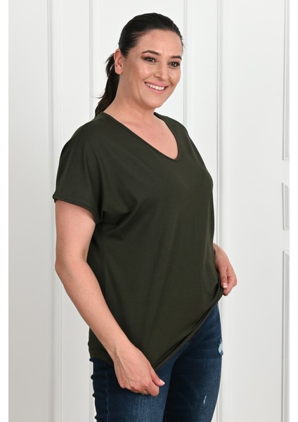 Kadın V Yaka Büyük Beden T-Shirt 1486-23 modelleri