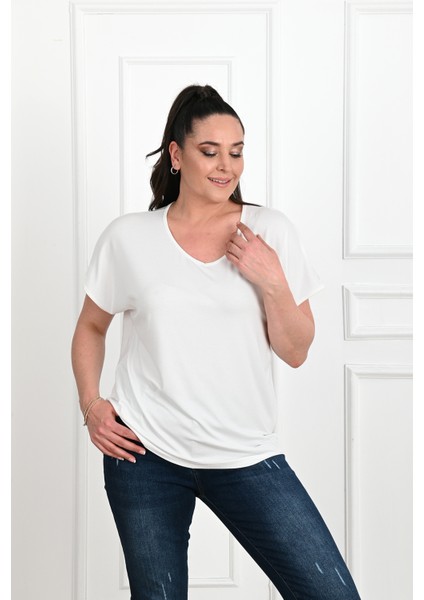 Kadın V Yaka Büyük Beden T-Shirt 1486-23 indirimleri