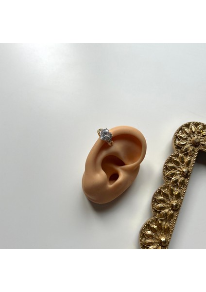 Kristal Kalp Earcuff