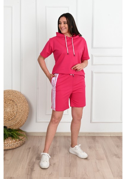 Kadın Çizgi Detaylı Büyük Beden Şortlu Takım 3768-23 fiyatları
