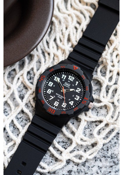 Spor Model Büyük Kasa Unisex Kol Saati modelleri