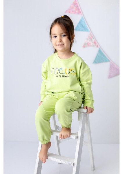 Kız Çocuk Focus Nakışlı Gizli Cep Detaylı Eşofman Takımı