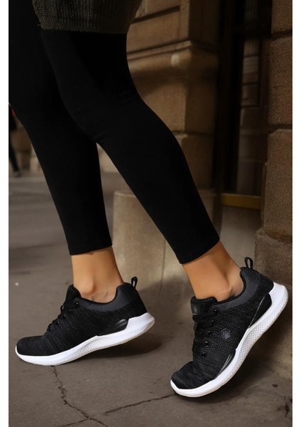 101499592 Wolky Siyah Memory Foam Kadın Günlük Sneaker