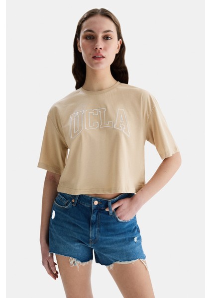 Helena Kahve Bisiklet Yaka Oversize Crop Nakışlı Oversize Kadın Tshirt