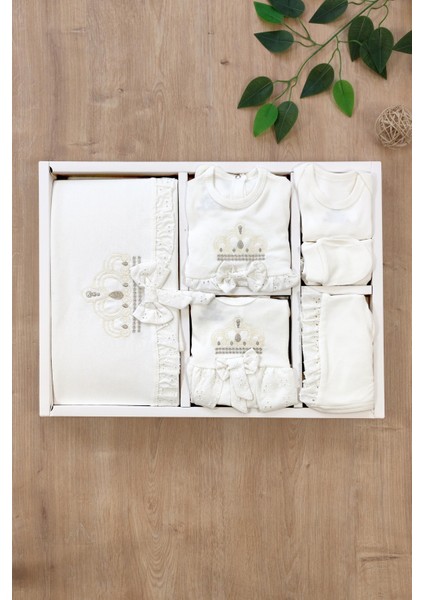 Kız Bebek Natıral Pamuk Kumaş Fistolu Dantelli Lüks 10 Lu Hastane Çıkışı Set STL6635