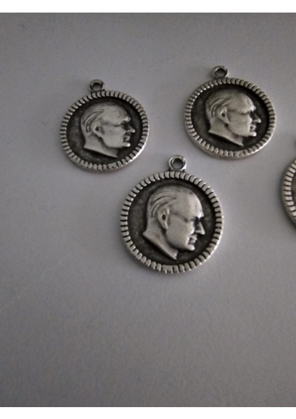 Atatürk Kolye Ucu Gümüş Renk fiyatları