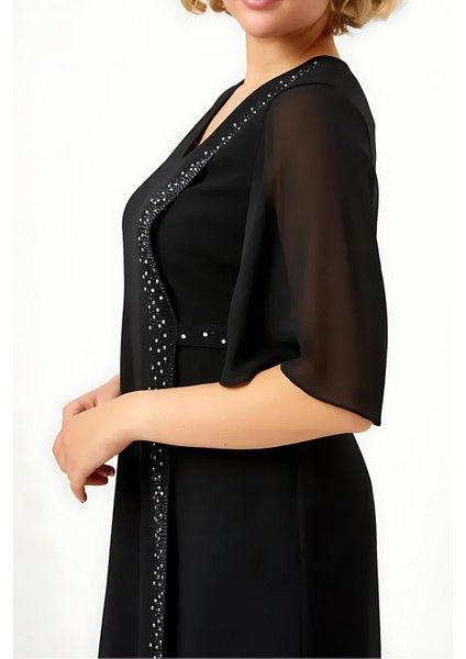 Kadın Büyük Beden Siyah V Yaka Şifon Aller Üzeri Taş ve Toka Detaylı Abiye Elbise modelleri