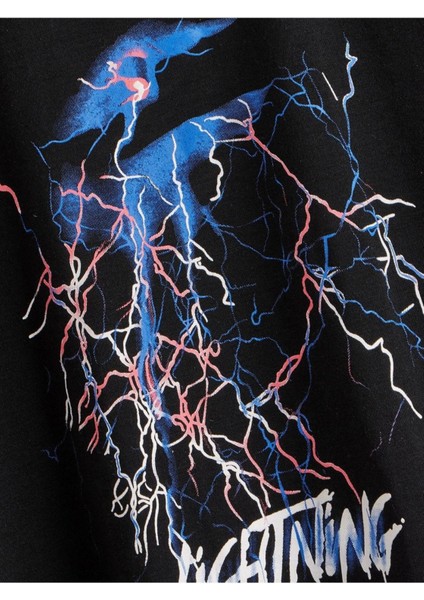 Rahat Kalıp Pamuklu Yıldırım Baskılı Çocuk T-Shirt fiyatları