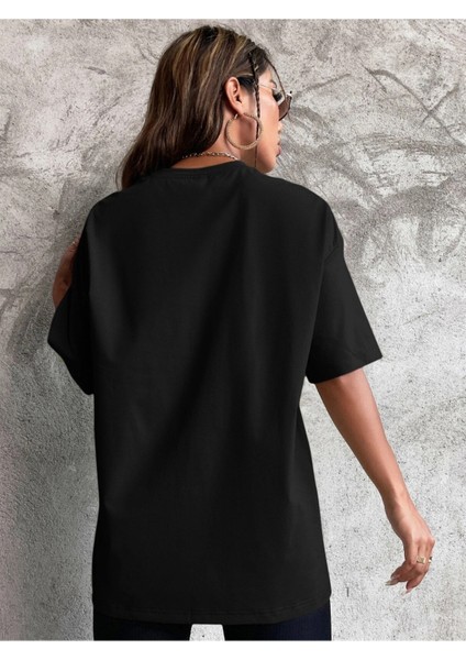 Şirin Kız Baskılı Oversize Tshırt fiyatları