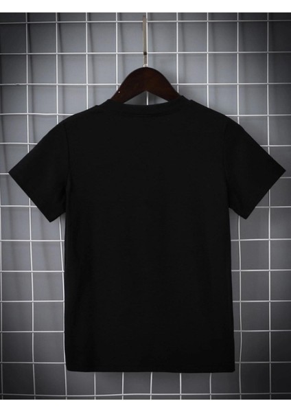 Rahat Kalıp Pamuklu Nasa-Uzay Baskılı Çocuk T-Shirt modelleri