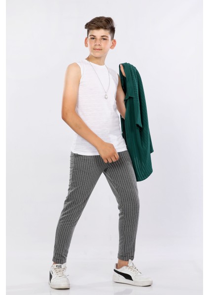 Erkek Çocuk Gömlek-T-Shirt ve Pantolon 3 Lü Takım VF24KMR5101314 fırsatları