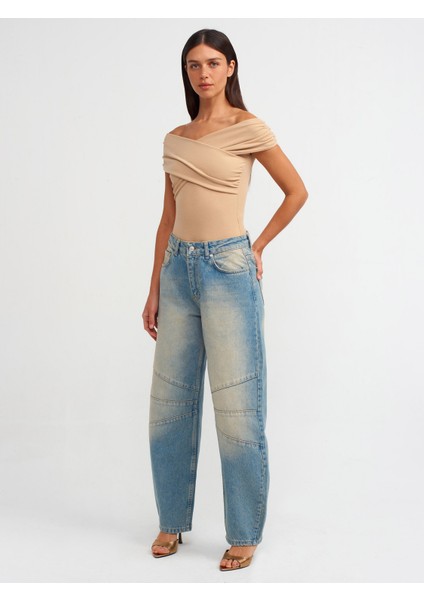 20828 Omuzları Açık Büzgülü Bodysuit-Bej