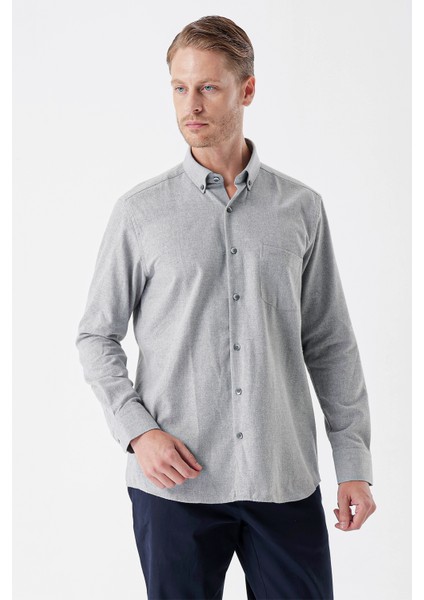 Gri Uzun Kollu Gabardin Sert Yaka Cepli Casual Comfort Fit Rahat Kesim Gömlek 1004235108