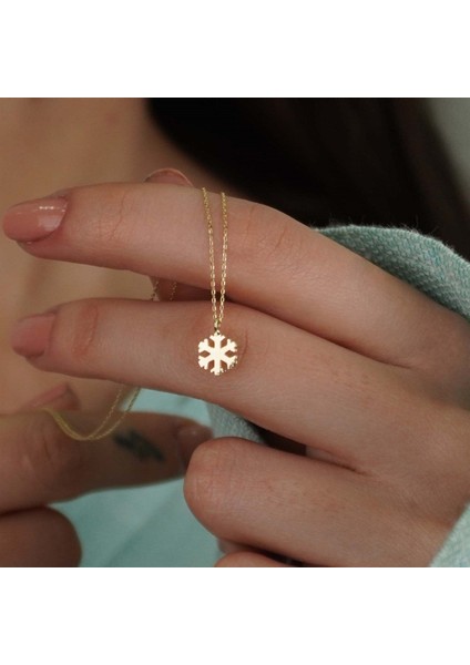 Kar Tanesi Kolye