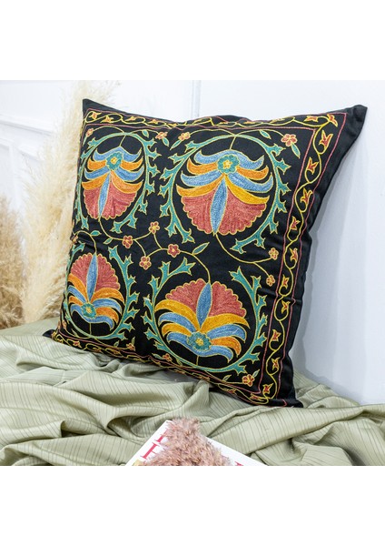 Efran Etnik Desenli El Yapımı Kırlent 50X50 cm