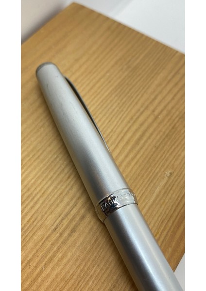 Raw Pierre Paul S Roller Kalem